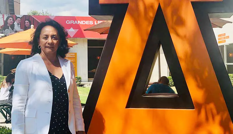 Egresada de la Facultad de Educación, nueva gerente de capacitación en Pemex