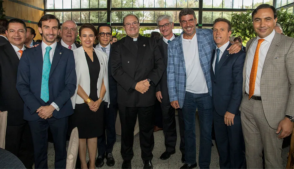 Egresados y Rectores de la Red de Universidades Anáhuac, presentes en la Comida de Los 300 Líderes